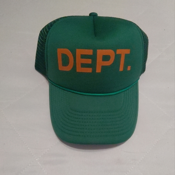 Gallery dept hat never worn - Picture 1 of 3